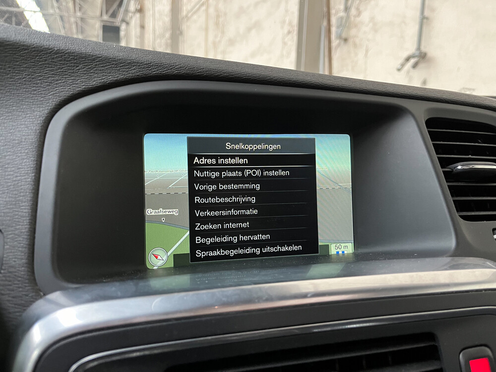 Volvo V60 2.4 D6 AWD Plug-In Hybrid R-Design 215PS 2014, -orig. GB- 6-XXZ-18