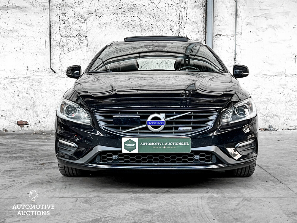 Volvo V60 2.4 D6 AWD Plug-In Hybrid R-Design 215PS 2014, -orig. GB- 6-XXZ-18