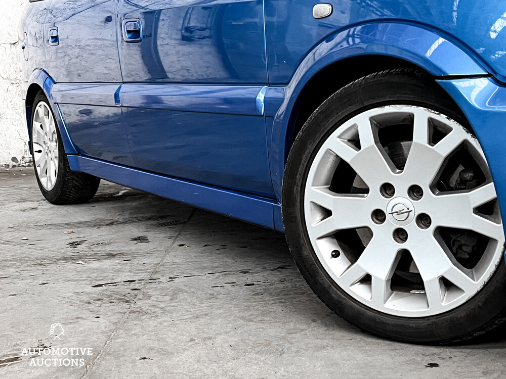 Opel Zafira 2.0-16V OPC 192pk 2002 -Orig. NL-, 15-LF-JT