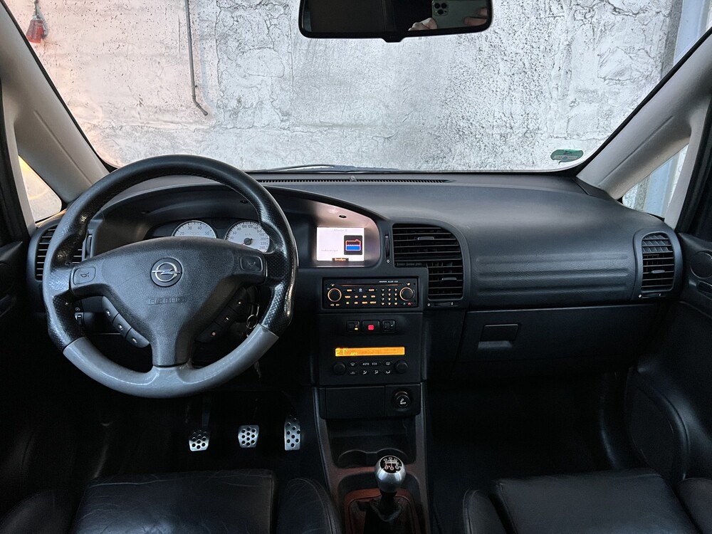 Opel Zafira 2.0-16V OPC 192pk 2002 -Orig. NL-, 15-LF-JT