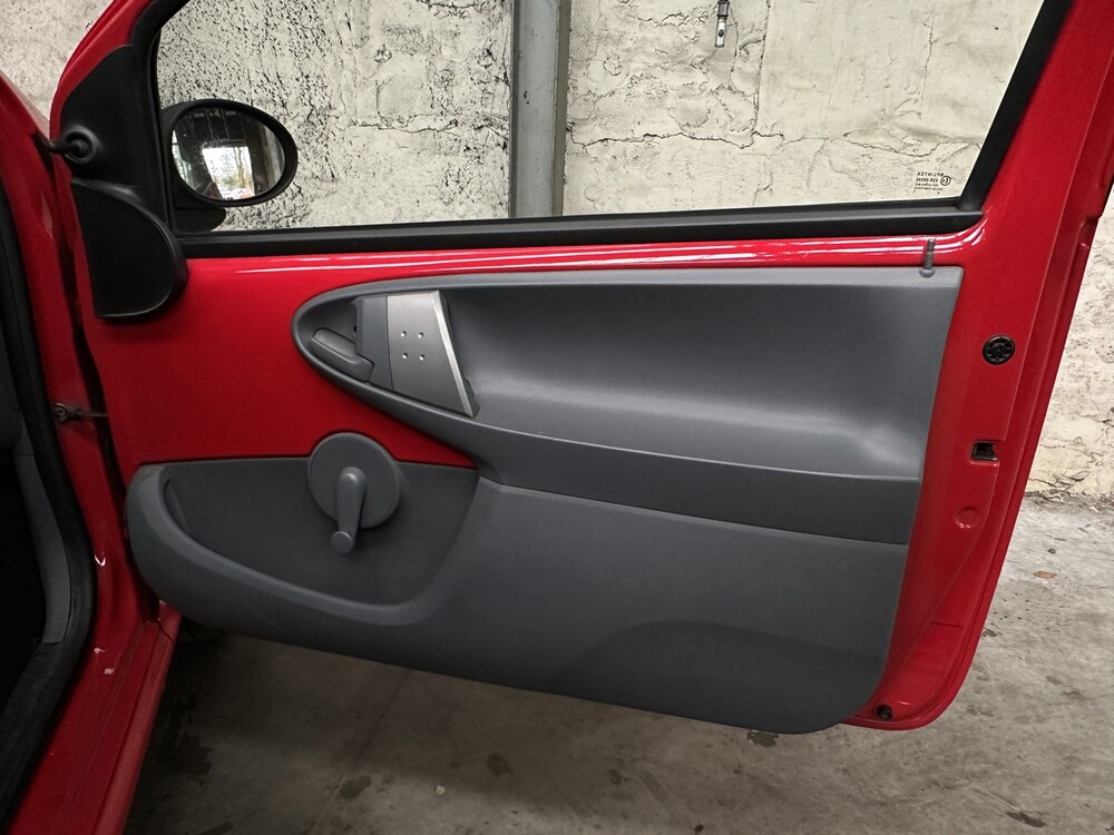 Citroen C1 1.0-12V Séduction 68PS 2006 -Orig. NL-, 17-TJ-LL