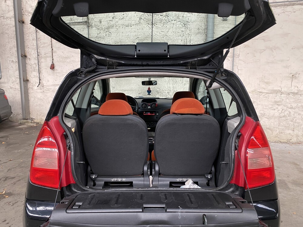 Citroen C2 1.4i Ligne Ambiance 73PS 2004 -Orig. NL-, 54-PB-FH