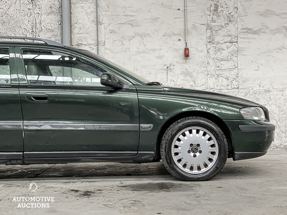 Volvo V70 2.4 Comfort Line 140PS 2000 -Orig. NL-, 38-GH-SH