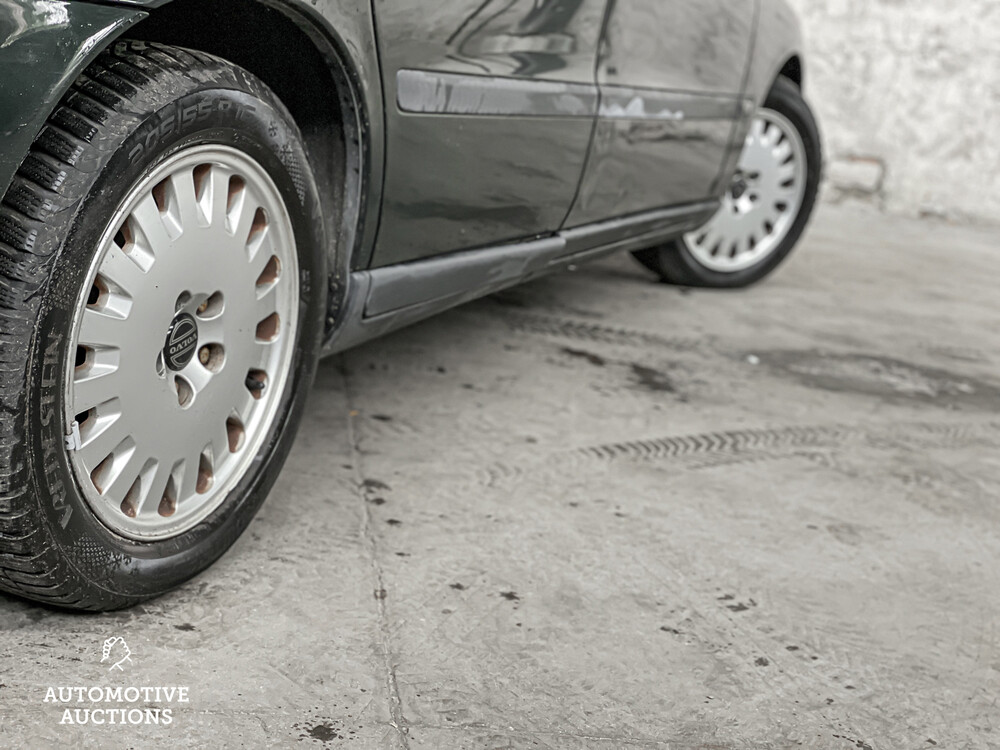 Volvo V70 2.4 Comfort Line 140PS 2000 -Orig. NL-, 38-GH-SH