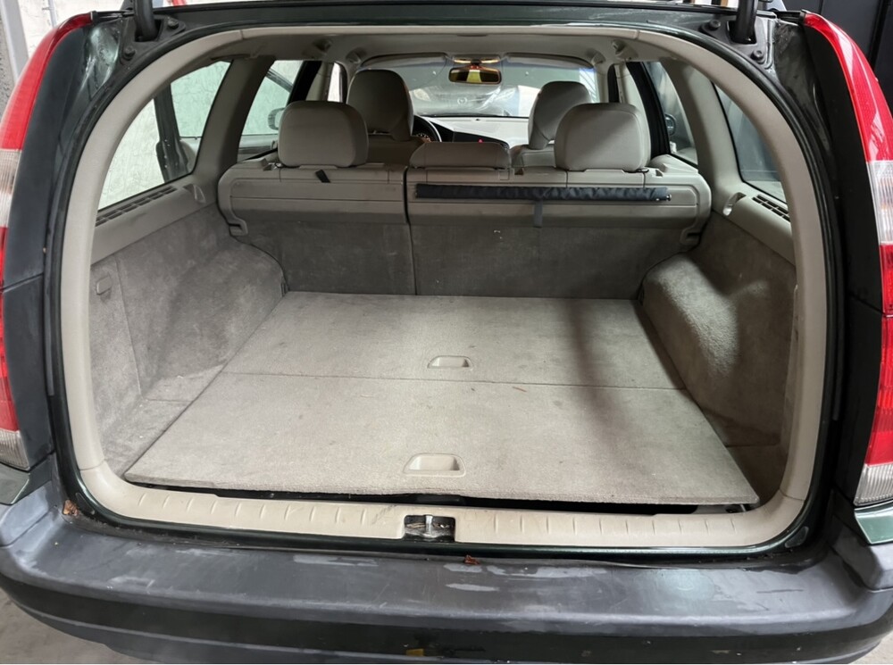 Volvo V70 2.4 Comfort Line 140PS 2000 -Orig. NL-, 38-GH-SH