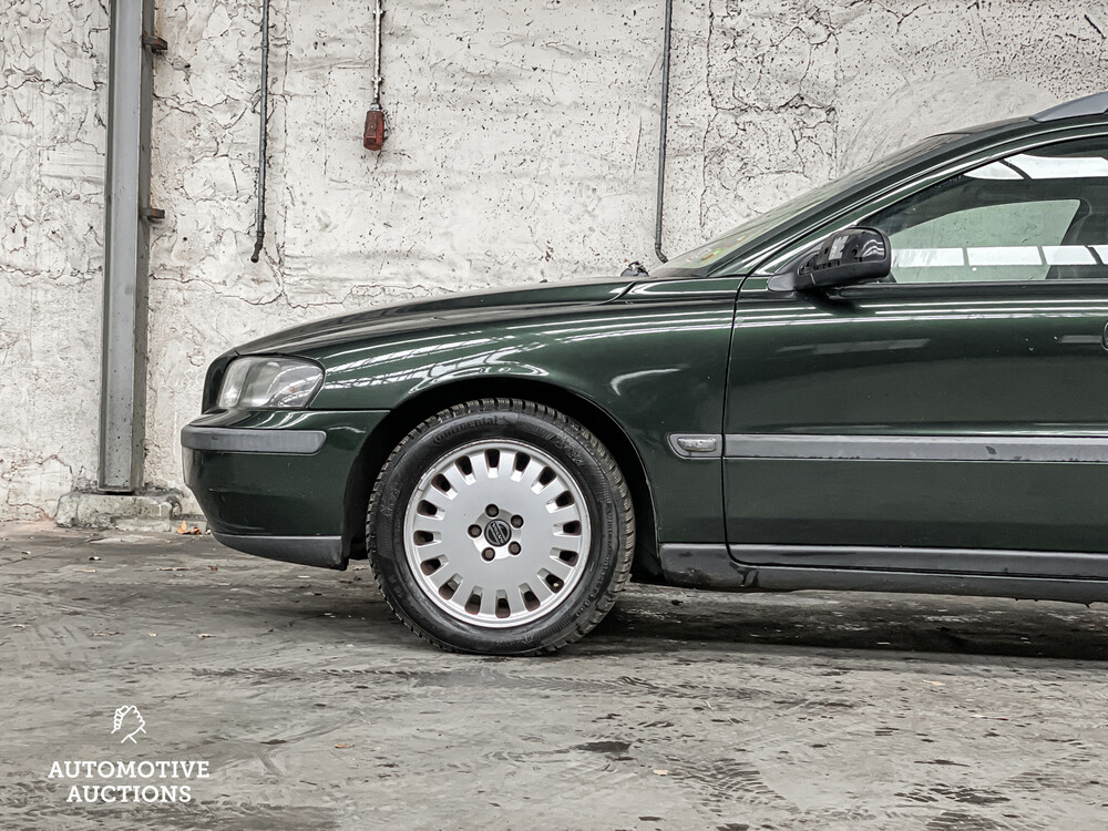 Volvo V70 2.4 Comfort Line 140PS 2000 -Orig. NL-, 38-GH-SH