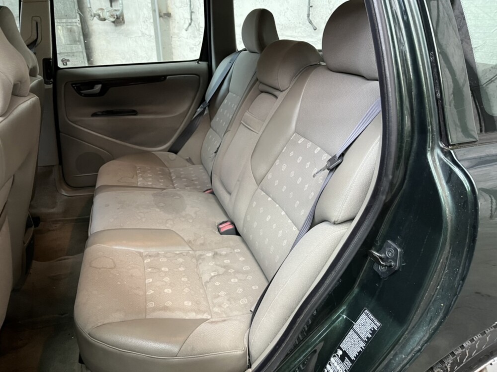 Volvo V70 2.4 Comfort Line 140PS 2000 -Orig. NL-, 38-GH-SH