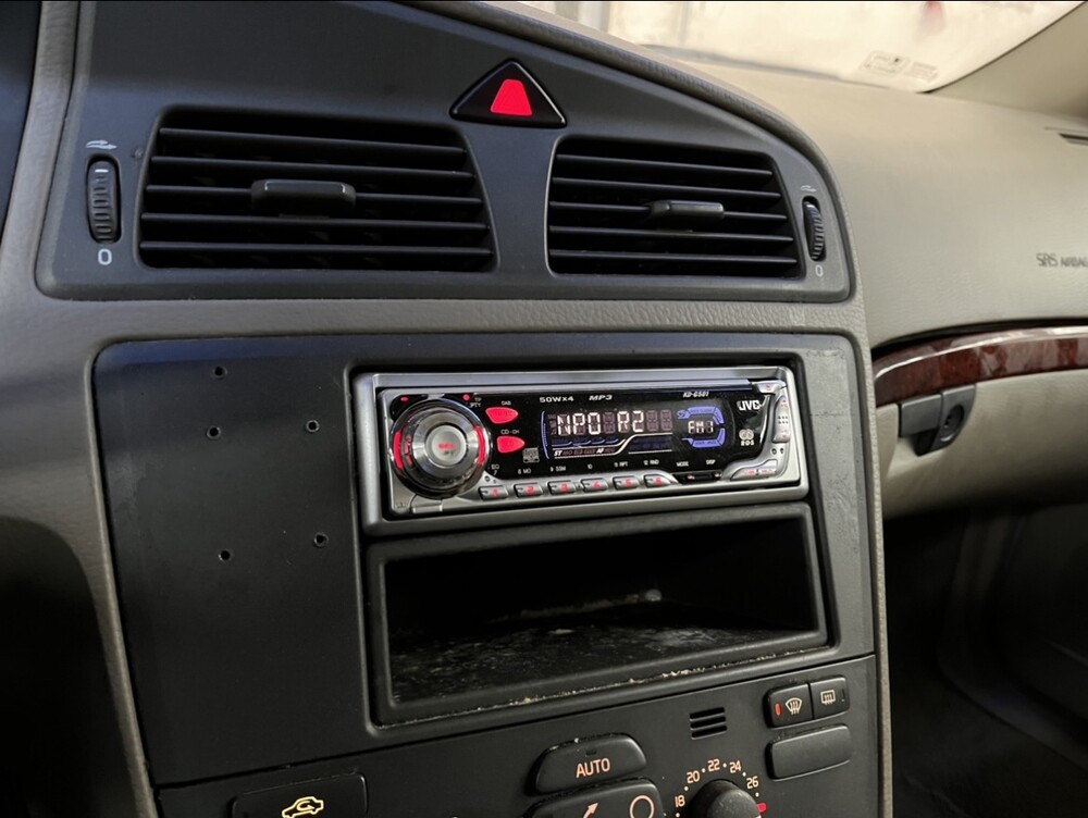 Volvo V70 2.4 Comfort Line 140PS 2000 -Orig. NL-, 38-GH-SH