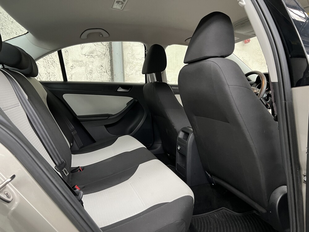 Volkswagen Jetta 2.0 S SOHC 154PS 2015