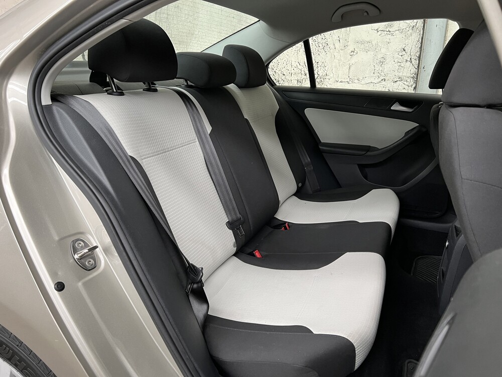 Volkswagen Jetta 2.0 S SOHC 154PS 2015