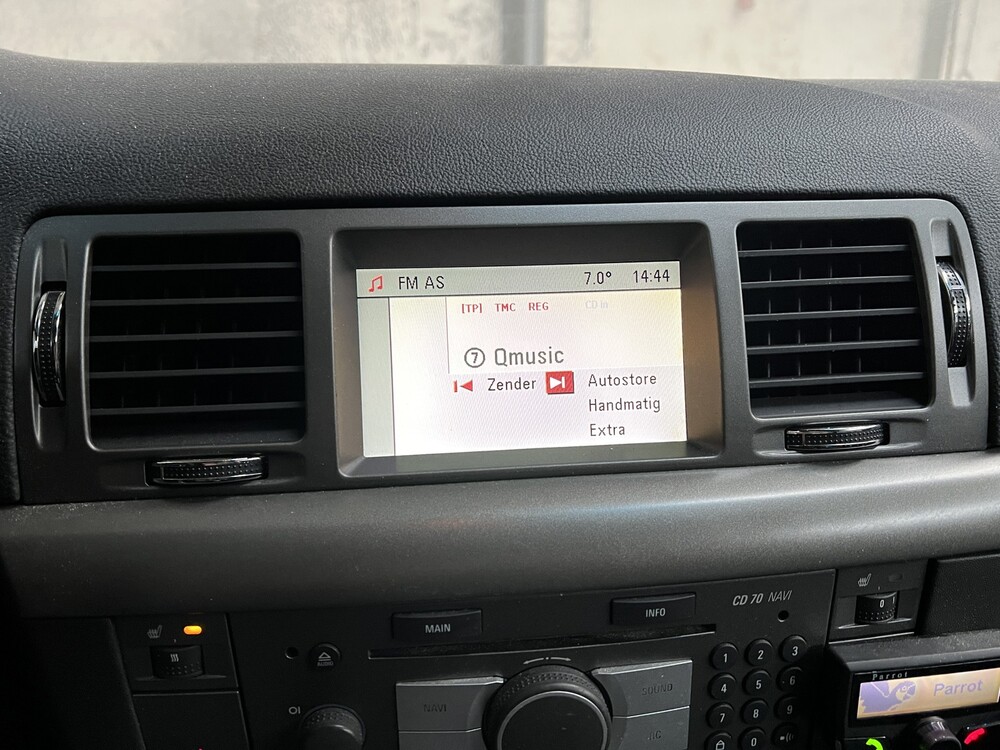 Opel Vectra 1.8-16V Executive 140PS 2007 -Orig. NL-, 17-XZ-RP