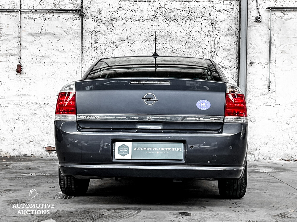 Opel Vectra 1.8-16V Executive 140PS 2007 -Orig. NL-, 17-XZ-RP