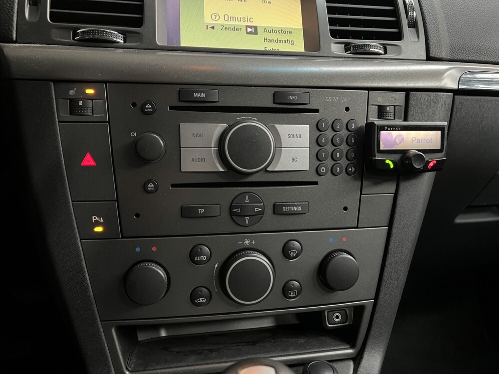 Opel Vectra 1.8-16V Executive 140PS 2007 -Orig. NL-, 17-XZ-RP