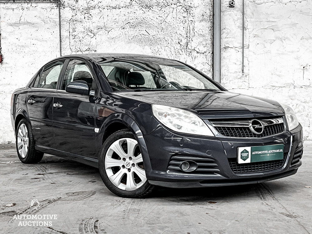 Opel Vectra 1.8-16V Executive 140PS 2007 -Orig. NL-, 17-XZ-RP