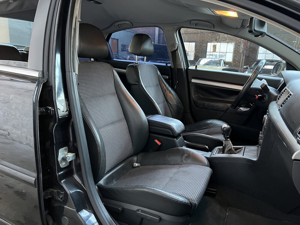 Opel Vectra GTS 2.2-16V Elegance 155PS 2005 -Orig. NL-, 64-PV-PP