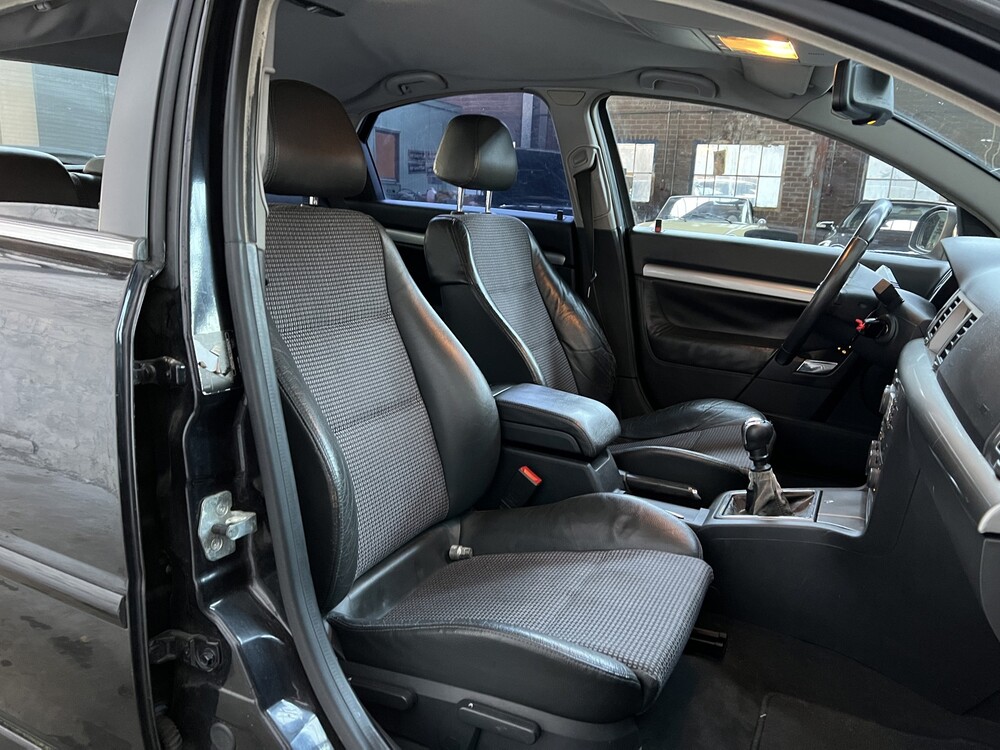 Opel Vectra GTS 2.2-16V Elegance 155PS 2005 -Orig. NL-, 64-PV-PP