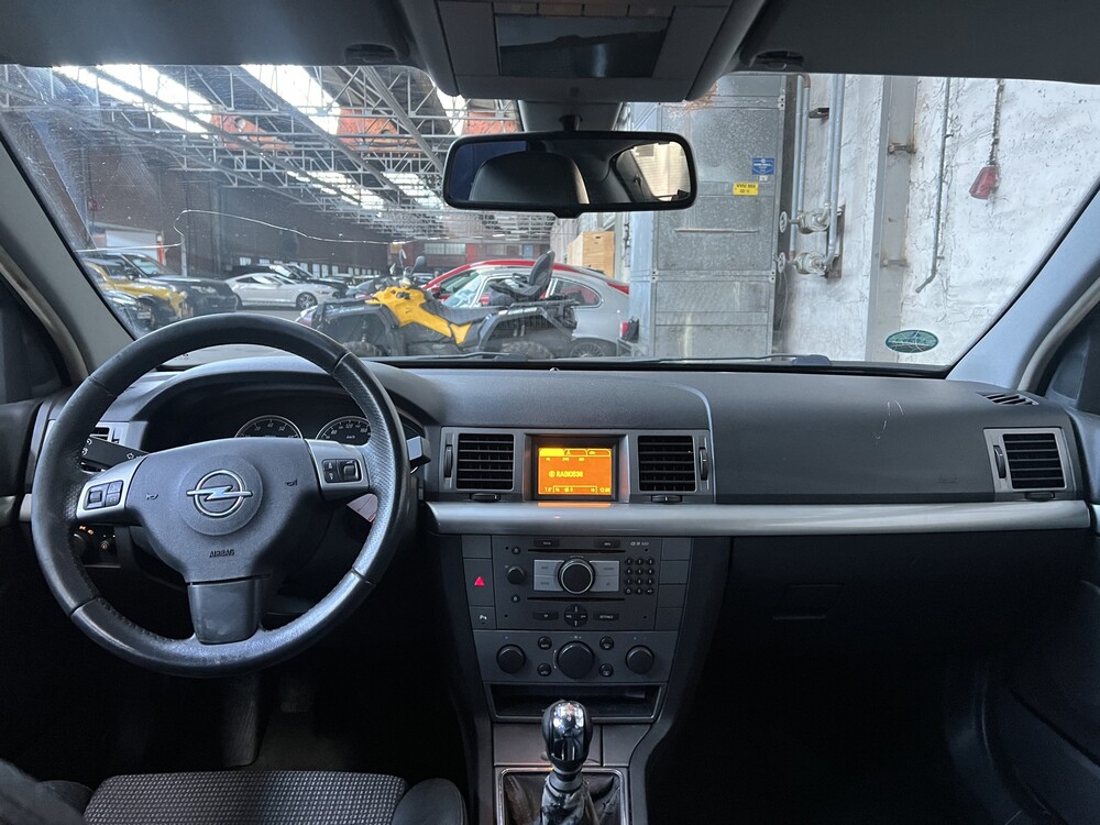 Opel Vectra GTS 2.2-16V Elegance 155PS 2005 -Orig. NL-, 64-PV-PP