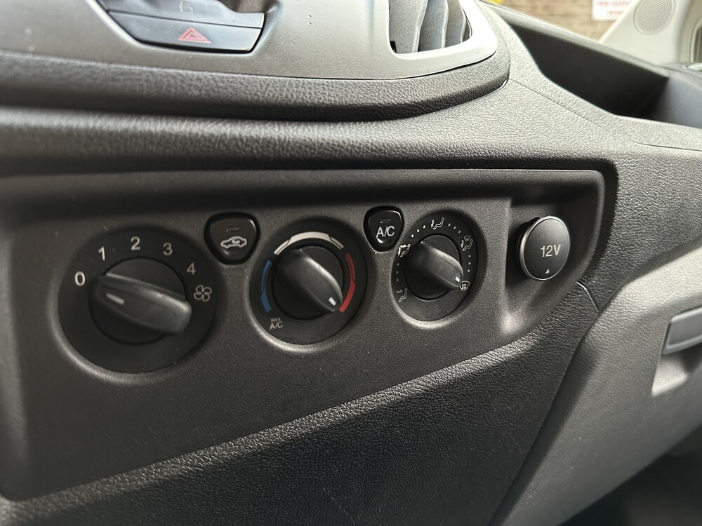 Ford Transit 350L 2.2 TDCI 125PS 2016, V-062-RG