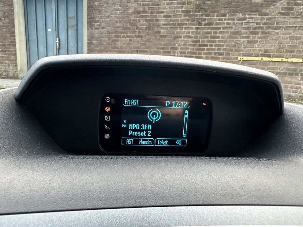 Ford Transit 350L 2.2 TDCI 125PS 2016, V-062-RG