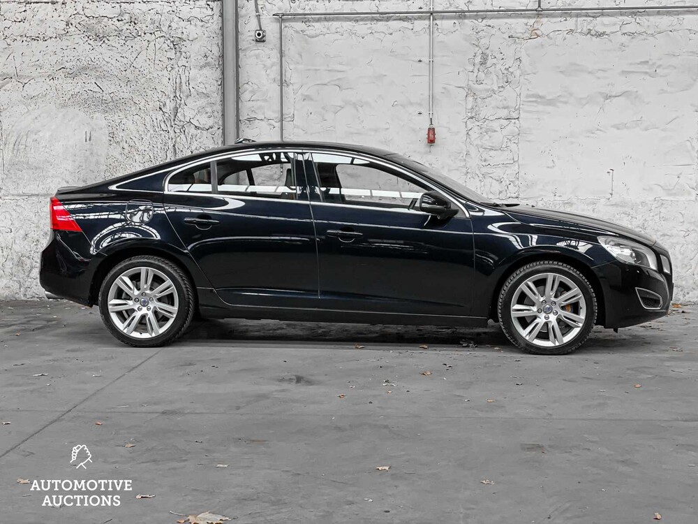 Volvo S60 3.0 T6 AWD Summum 305PS 2010 -Orig. GB-50-LTS-5-KARTON