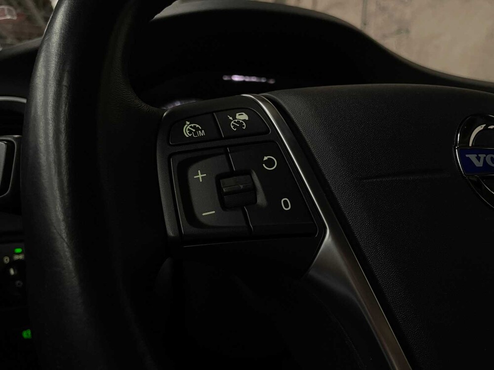 Volvo S60 3.0 T6 AWD Summum 305PS 2010 -Orig. GB-50-LTS-5-KARTON