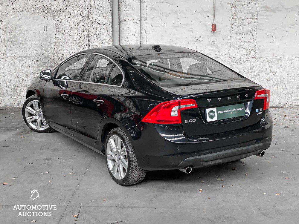 Volvo S60 3.0 T6 AWD Summum 305PS 2010 -Orig. GB-50-LTS-5-KARTON