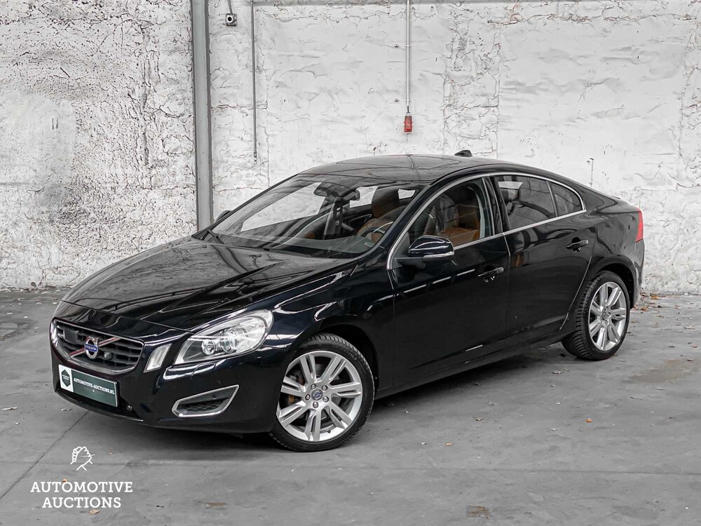 Volvo S60 3.0 T6 AWD Summum 305PS 2010 -Orig. GB-50-LTS-5-KARTON