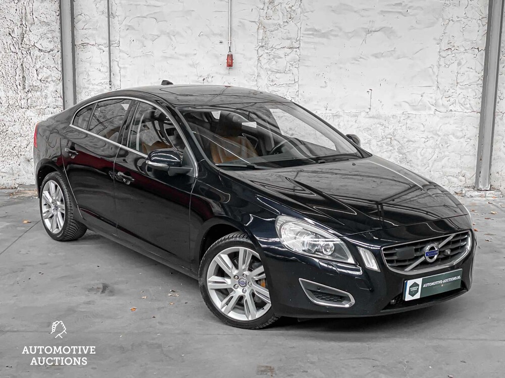 Volvo S60 3.0 T6 AWD Summum 305PS 2010 -Orig. GB-50-LTS-5-KARTON