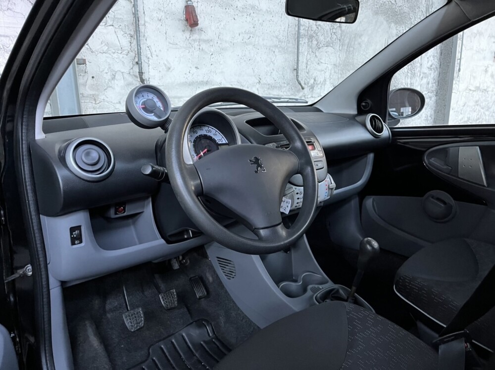 Peugeot 107 1.0-12V XS 68hp 2012 -Orig. GB-, 38-TLR-2