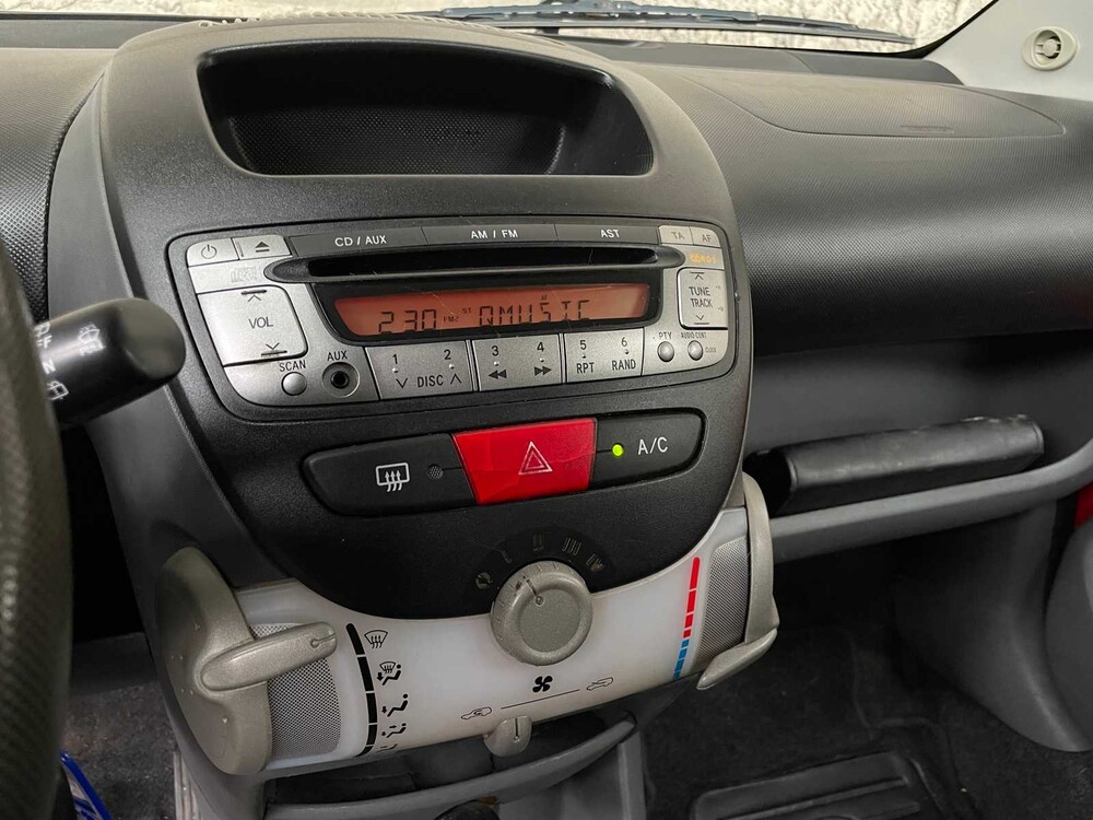 Toyota Aygo 1.0-12V 68PS 2007, 70-HPH-2