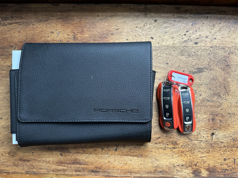 Porsche 911 Carrera S Cabriolet Sport-Design Sport-Chrono 450PS 2020-MJ 992 NW-Modell, J-293-FL