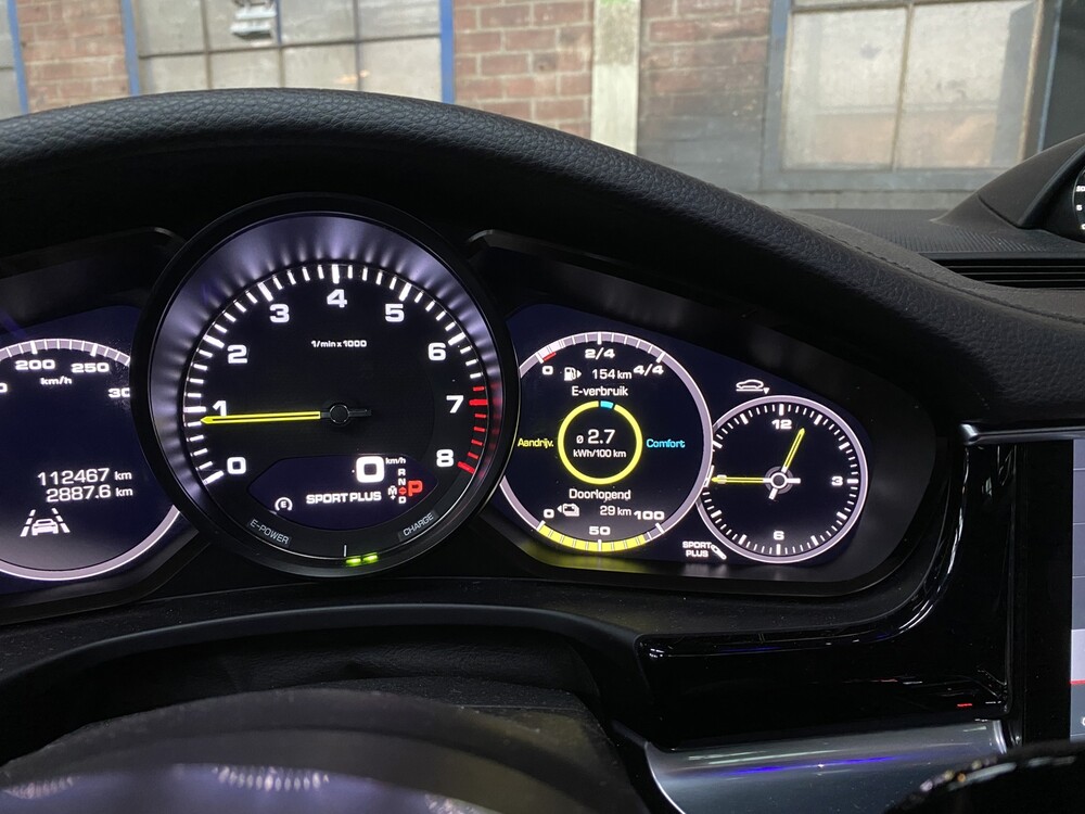 Porsche Panamera 4 E-Hybrid 2.9 V8 462hp Sport-Chrono 2018, L-650-GT