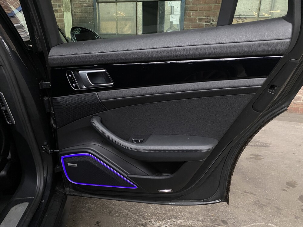 Porsche Panamera 4 E-Hybrid 2.9 V8 462hp Sport-Chrono 2018, L-650-GT