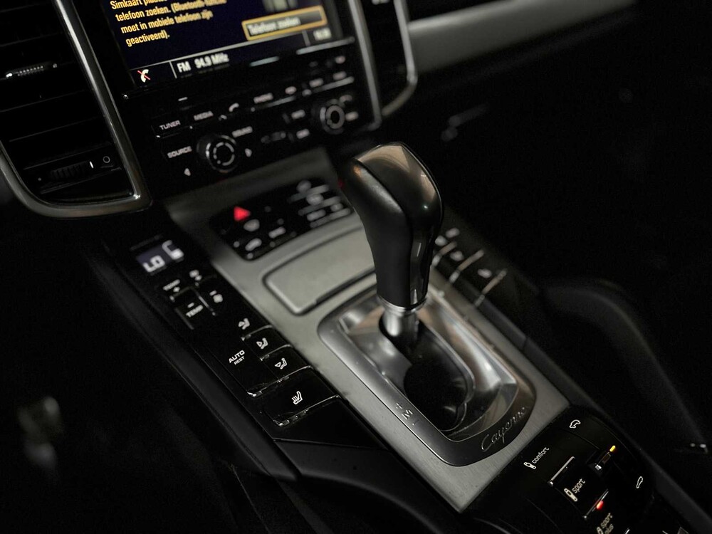 Porsche Cayenne S E-Hybrid 3.0 V6 416hp 2015 -Orig. EN- Plug-In Hybrid, HF-230-S