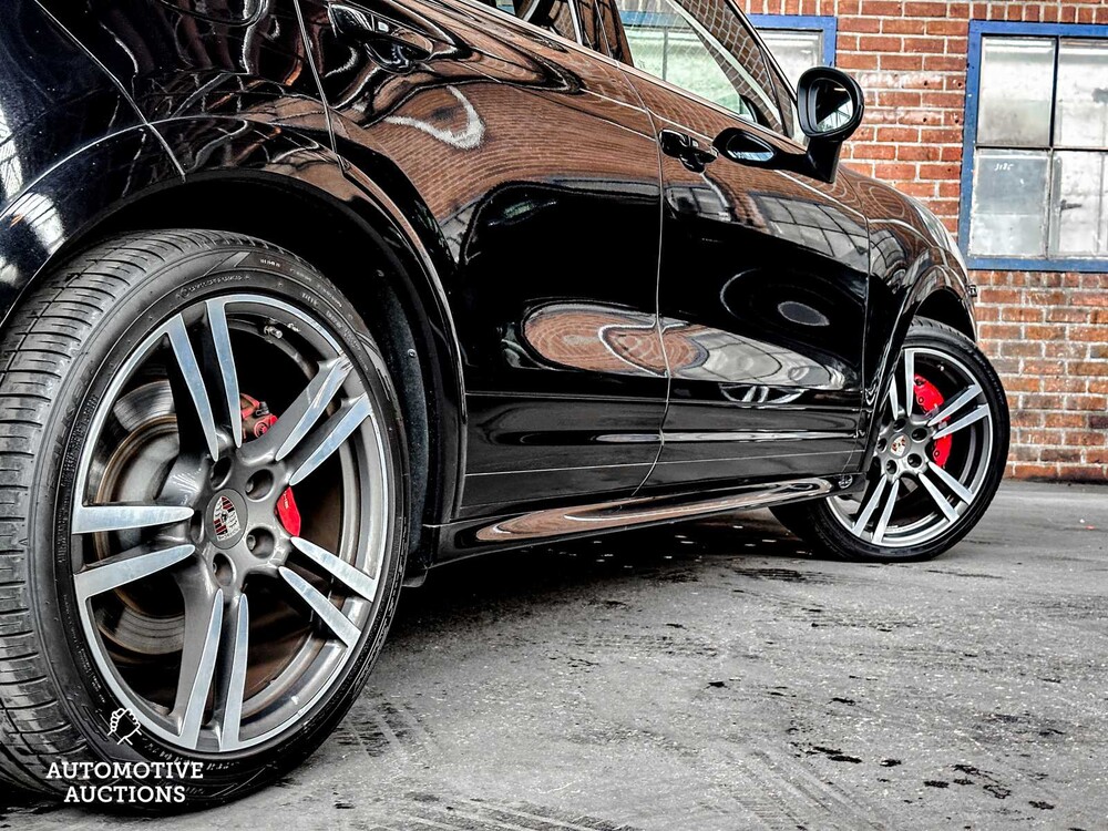 Porsche Cayenne Turbo 4.8 V8 500hp 2012