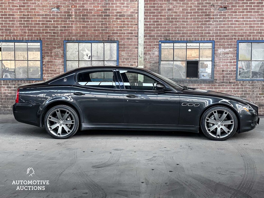 Maserati Quattroporte GTS 4.7 V8 439PS 2011