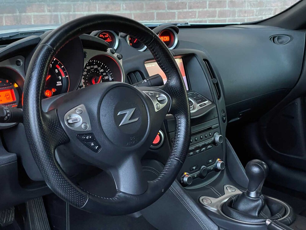 Nissan 370Z 3.7 V6 328PS 2017