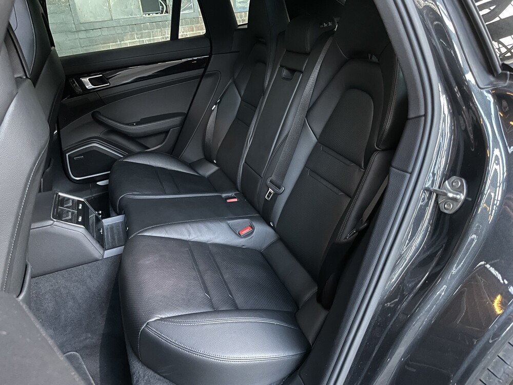 Porsche Panamera Sport Turismo 4 E-Hybrid Sport-Chrono 2.9 V6 -FACELIFT- Platinum Edition 462PS 2021, N-329-PS