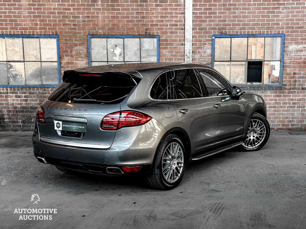 Porsche Cayenne S 4.8 V8 400hp 2011 Sport-Chrono