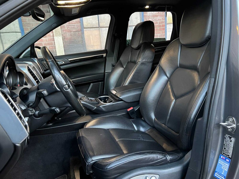 Porsche Cayenne S 4.8 V8 400hp 2011 Sport-Chrono