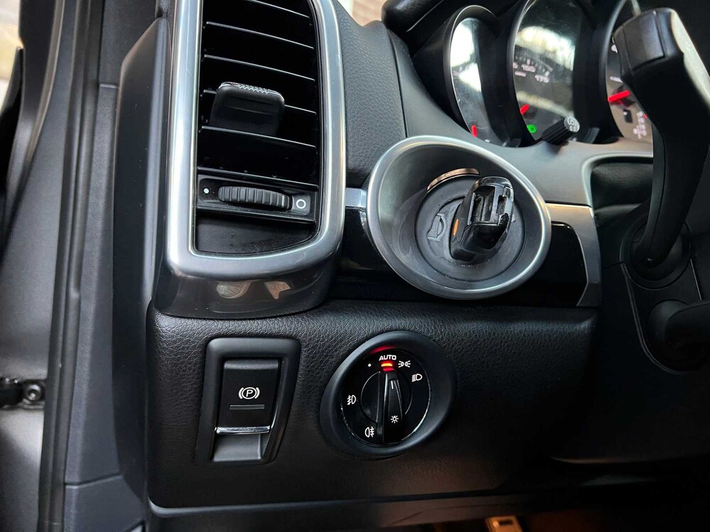 Porsche Cayenne S 4.8 V8 400hp 2011 Sport-Chrono