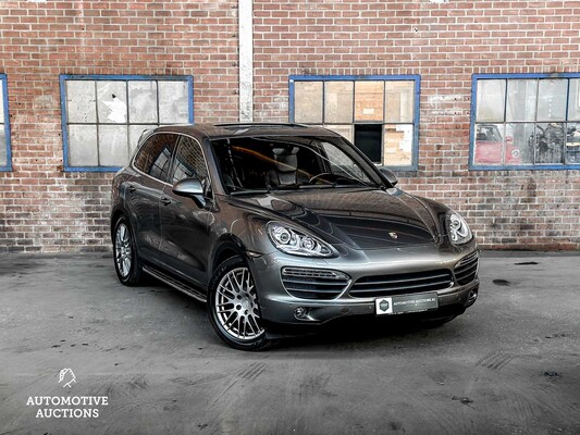 Porsche Cayenne S 4.8 V8 400pk 2011 Sport-Chrono