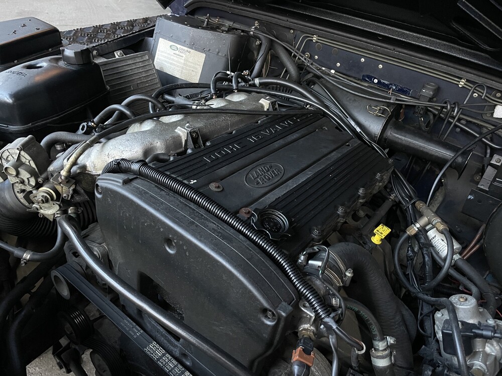 Land Rover Defender 2.0 MPI 136hp 1996