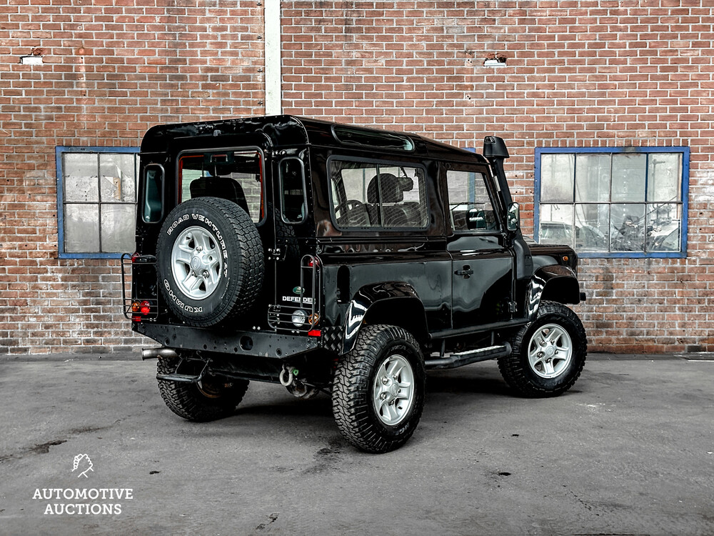 Land Rover Defender 2.4 TD4 90 Estate S 120hp 2009