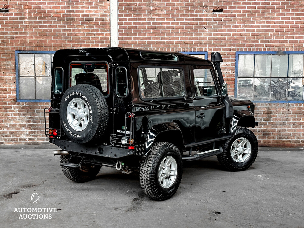 Land Rover Defender 2.4 TD4 90 Estate S 120hp 2009
