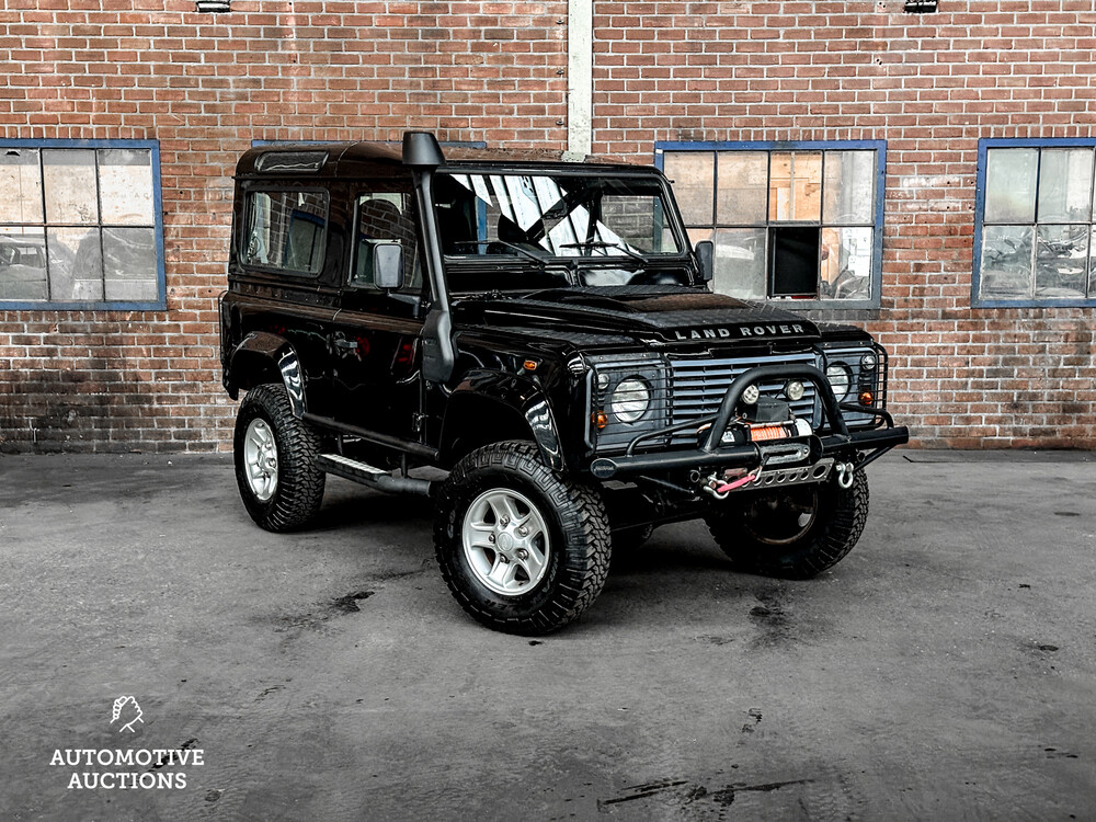 Land Rover Defender 2.4 TD4 90 Estate S 120hp 2009