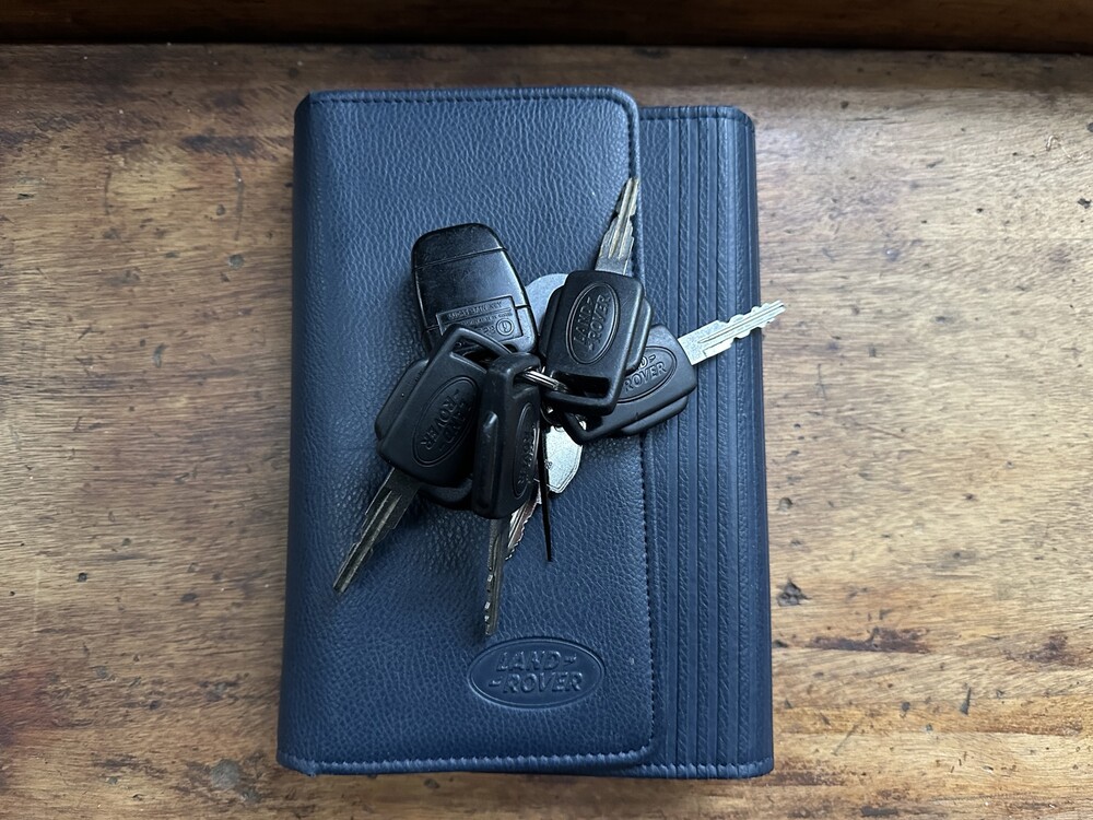 Land Rover Defender 2.4 TD4 90 Estate S 120hp 2009