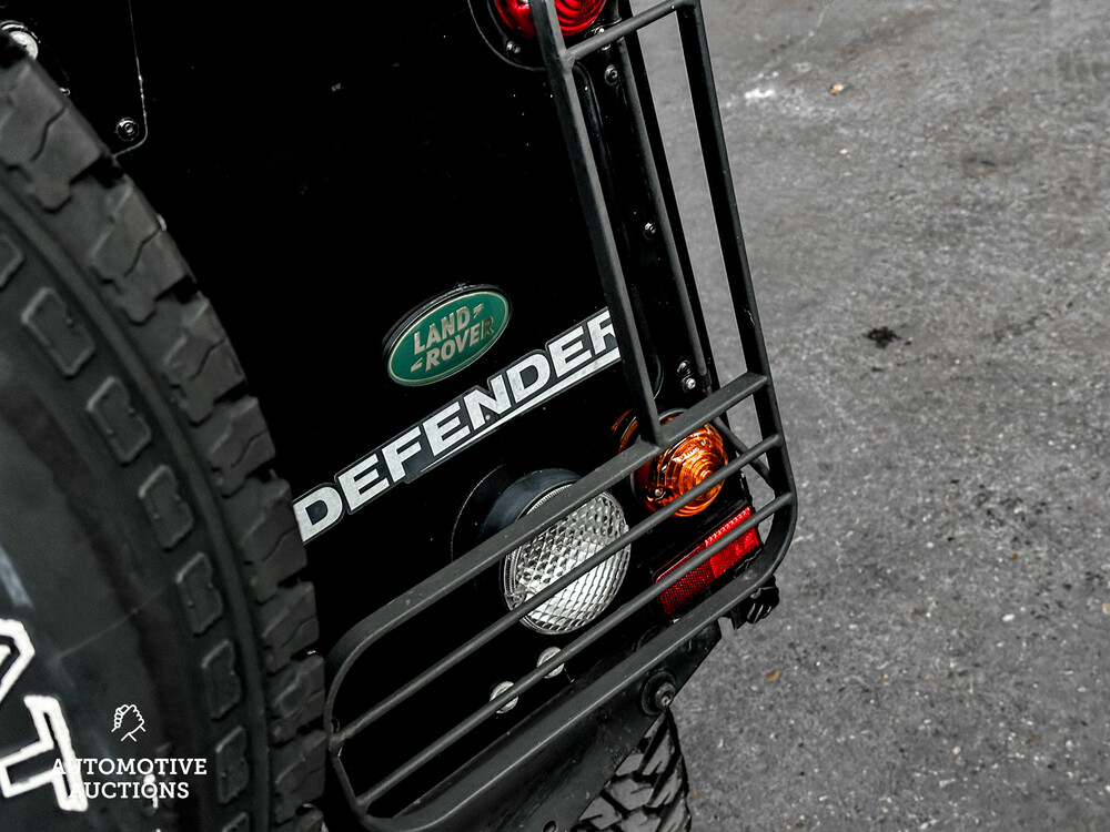 Land Rover Defender 2.4 TD4 90 Estate S 120hp 2009