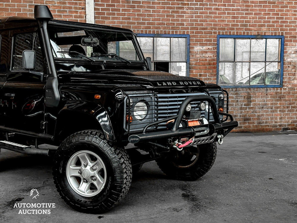 Land Rover Defender 2.4 TD4 90 Estate S 120hp 2009