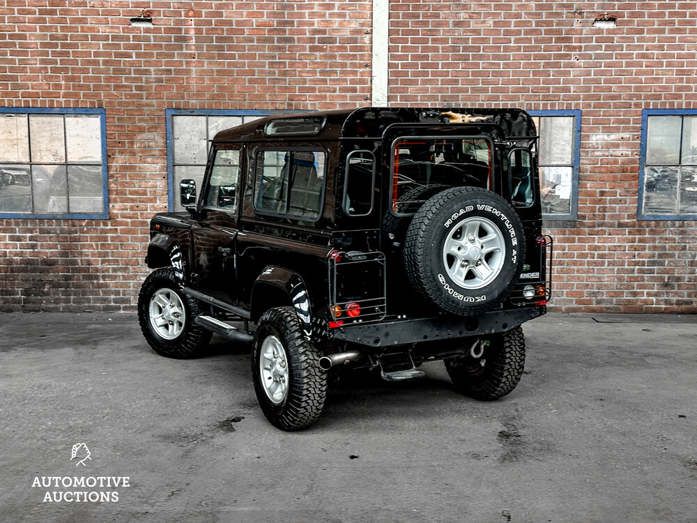 Land Rover Defender 2.4 TD4 90 Estate S 120hp 2009